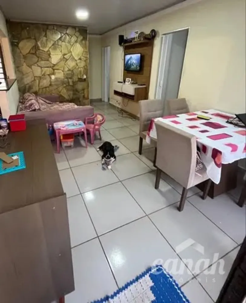 Casa, 2 quartos, 200 m² - Foto 1