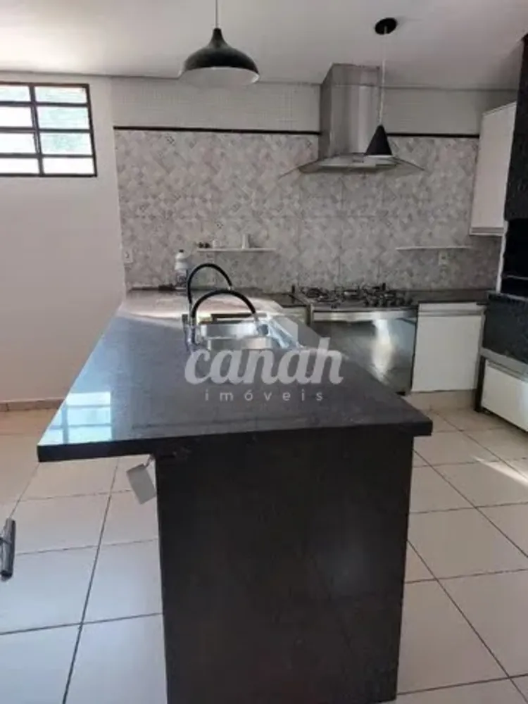 Casa, 4 quartos, 163 m² - Foto 1