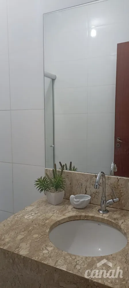 Casa, 3 quartos, 162 m² - Foto 2