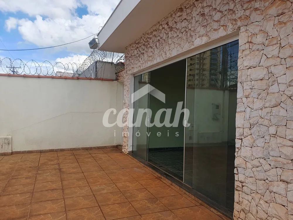 Casa, 3 quartos, 348 m² - Foto 1
