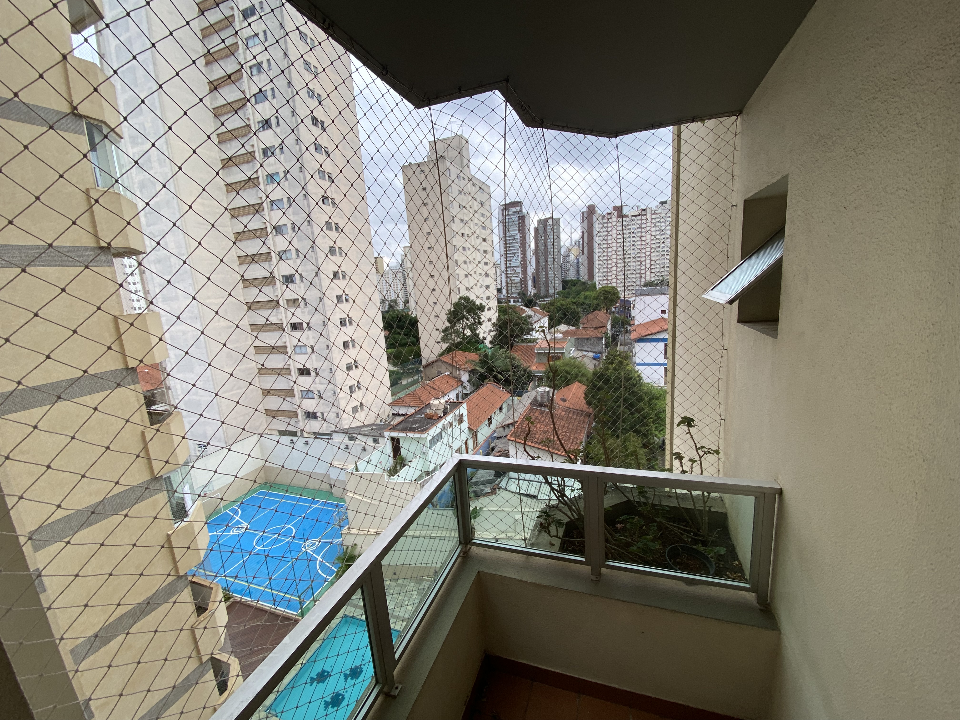 Apartamento para alugar com 1 quarto, 45m² - Foto 12