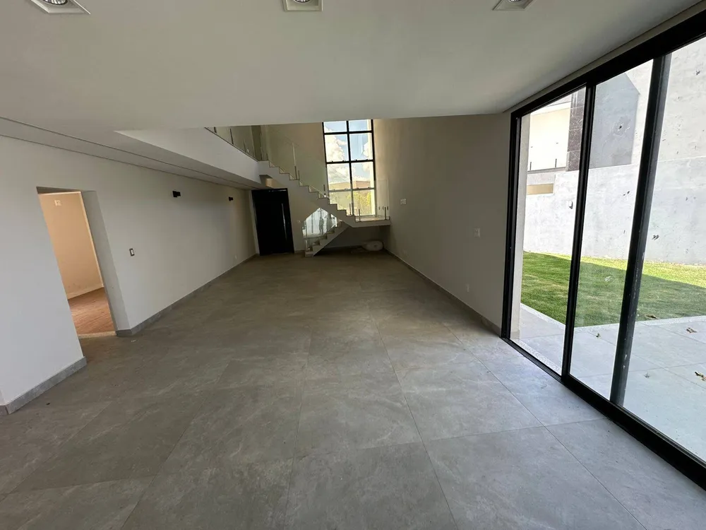 Casa, 5 quartos, 160 m² - Foto 1