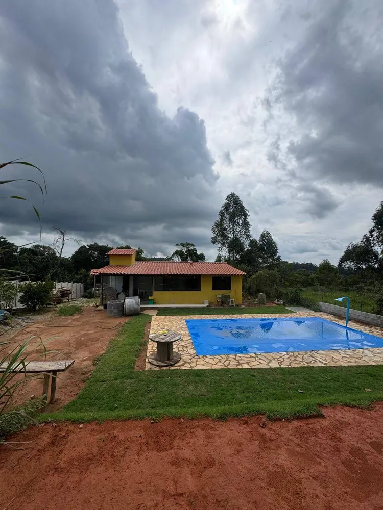 Sítio, 3 quartos, 800 m² - Foto 1