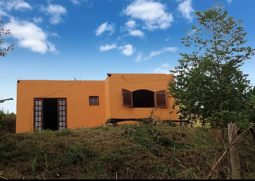 Sítio, 3 quartos, 1500 m² - Foto 1