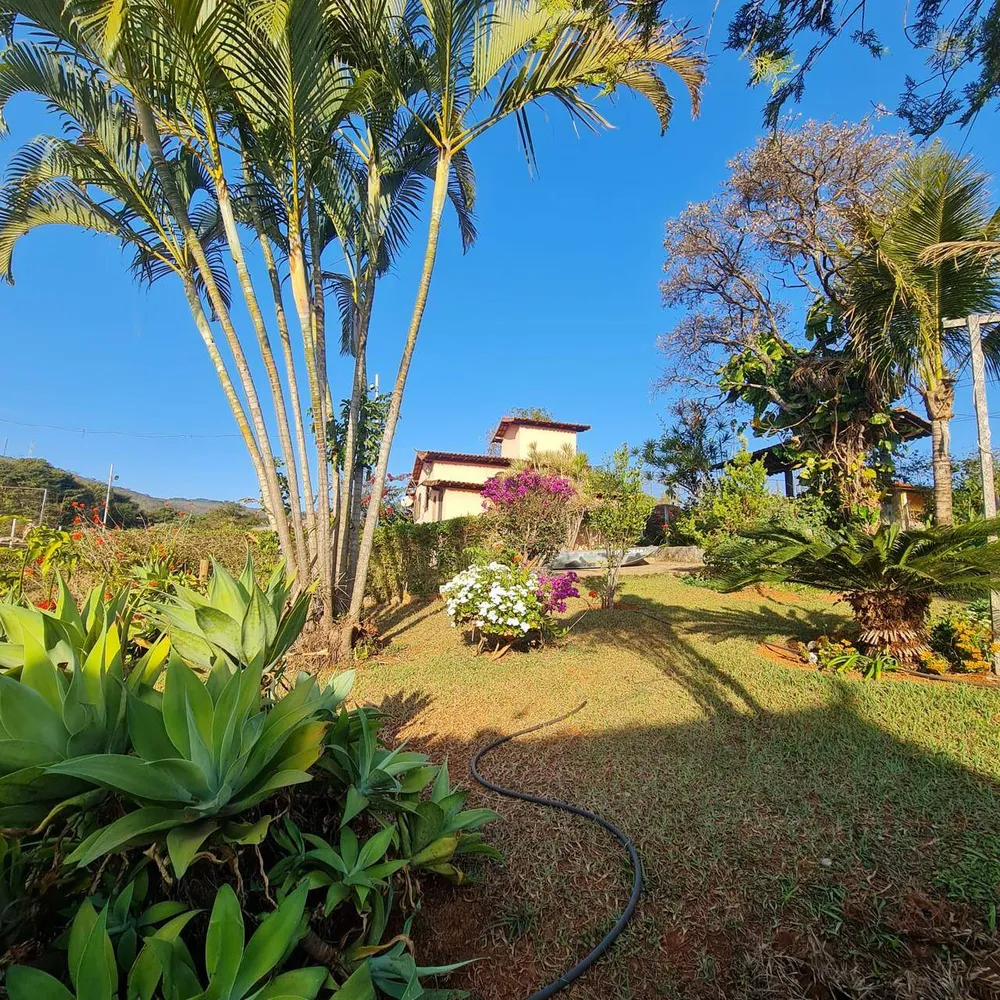 Sítio, 3 quartos, 1400 m² - Foto 1