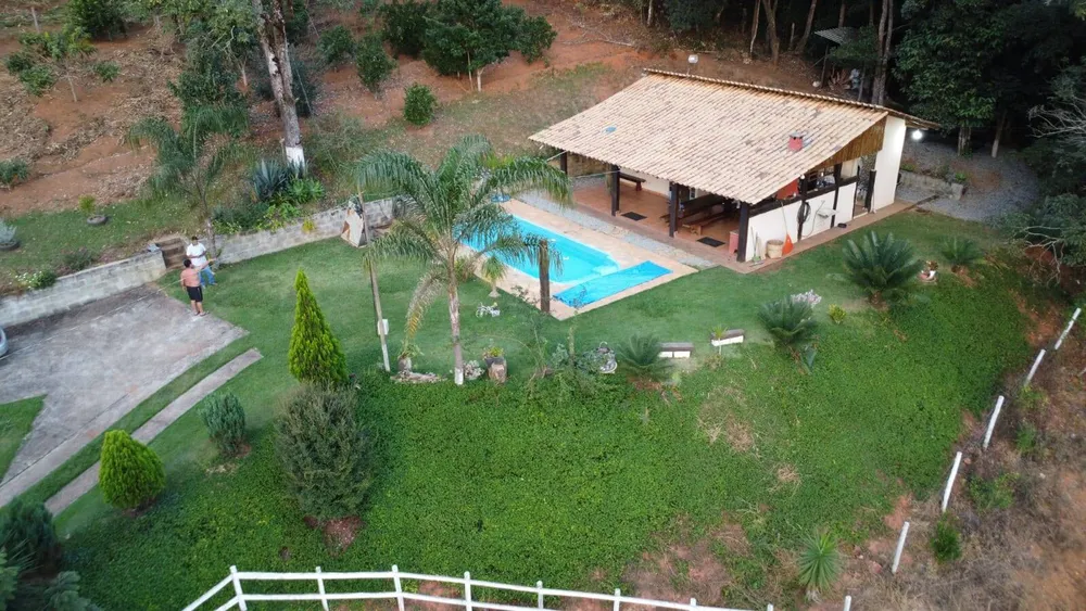 Sítio, 2 quartos, 4500 m² - Foto 1