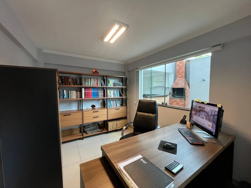 Casa, 3 quartos, 245 m² - Foto 12