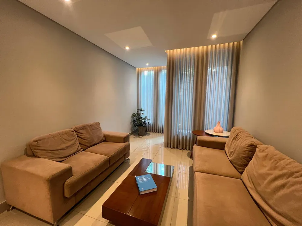 Casa, 3 quartos, 245 m² - Foto 3
