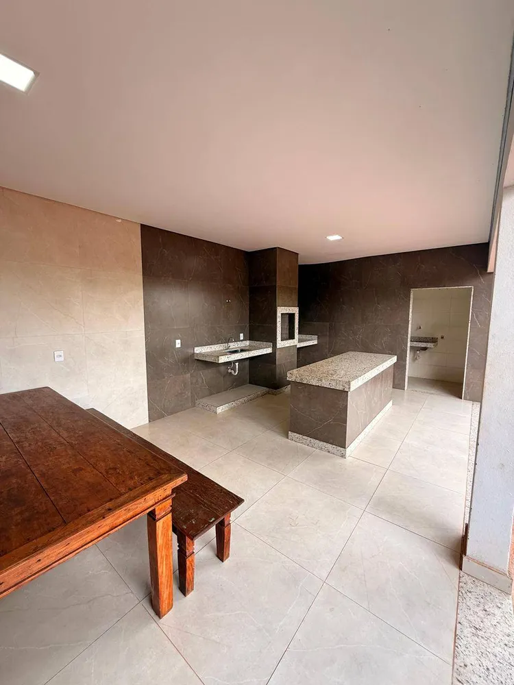 Sítio, 3 quartos, 1000 m² - Foto 1