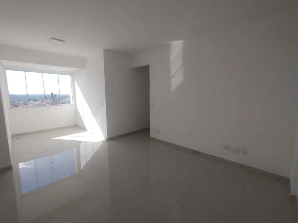 Apartamento, 3 quartos, 76 m² - Foto 1