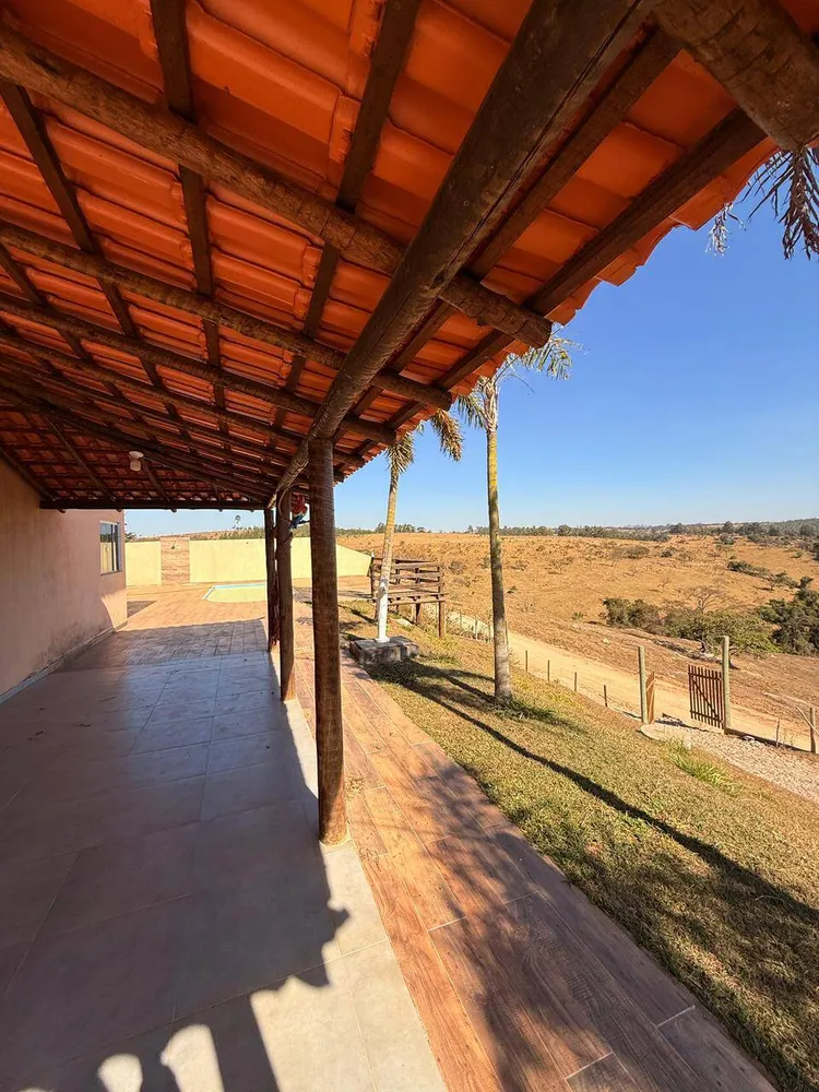 Sítio, 2 quartos, 1000 m² - Foto 3