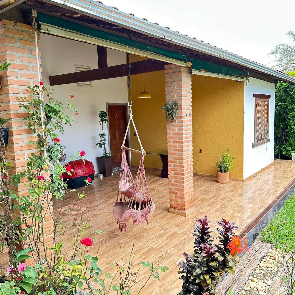 Sítio, 2 quartos, 1000 m² - Foto 1