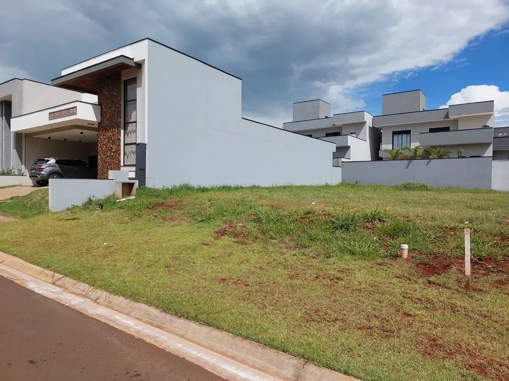 Loteamento e Condomínio, 330 m² - Foto 1