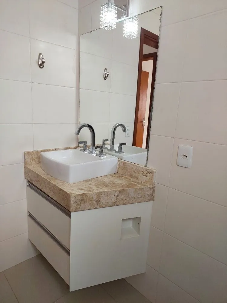 Sobrado, 3 quartos, 220 m² - Foto 2