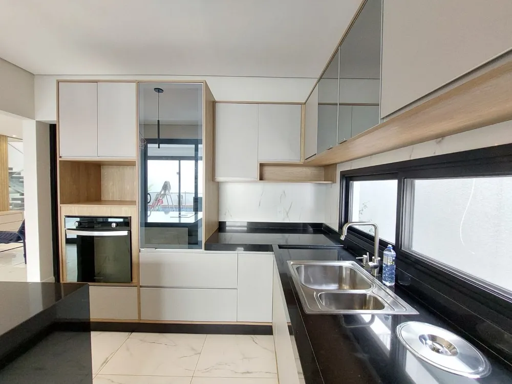 Sobrado, 3 quartos, 253 m² - Foto 2