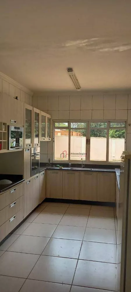 Chácara à venda com 3 quartos, 310m² - Foto 8