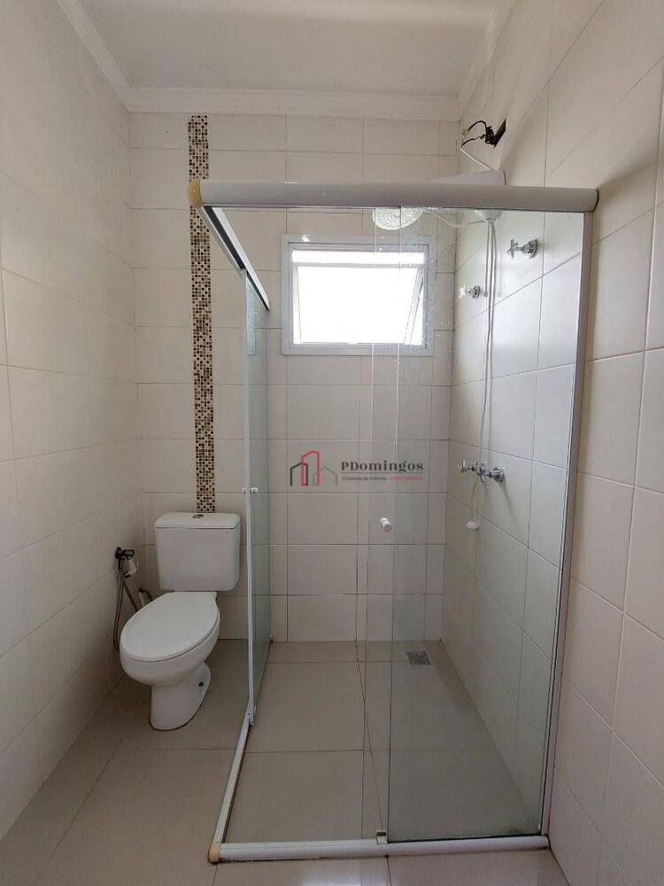 Sobrado à venda com 3 quartos, 220m² - Foto 2