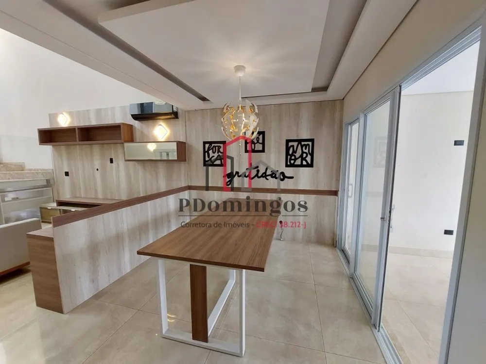 Sobrado, 3 quartos, 221 m² - Foto 2