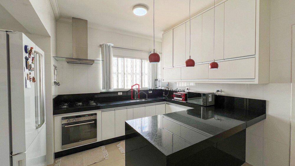 Casa à venda com 3 quartos, 180m² - Foto 3