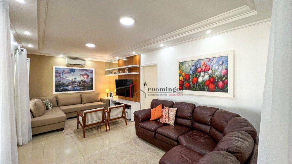 Casa à venda com 3 quartos, 180m² - Foto 2