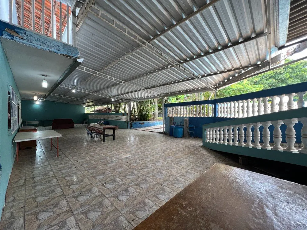 Chácara, 3 quartos, 1580 m² - Foto 1