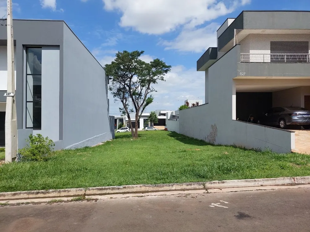 Loteamento e Condomínio, 250 m² - Foto 1