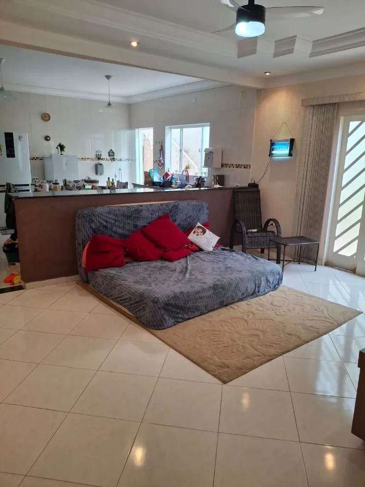 Casa, 3 quartos, 227 m² - Foto 3
