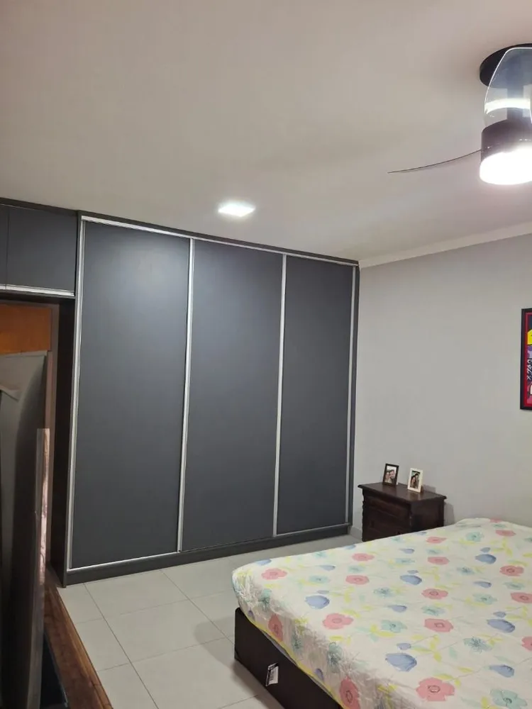 Casa, 3 quartos, 227 m² - Foto 11