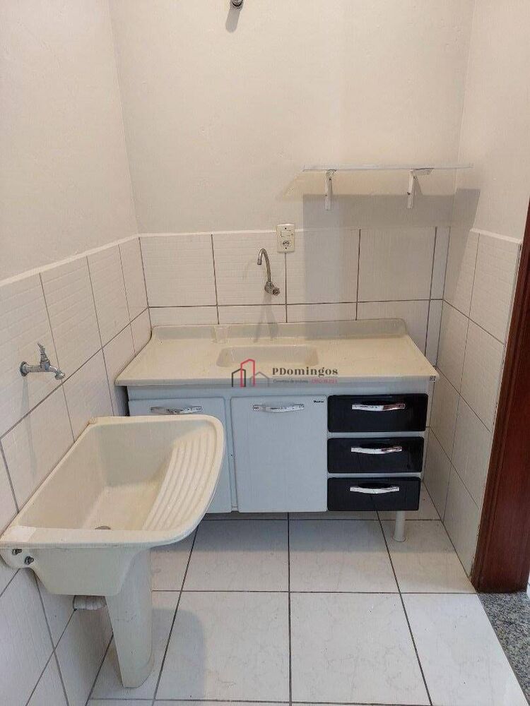 Sobrado à venda com 8 quartos, 280m² - Foto 8