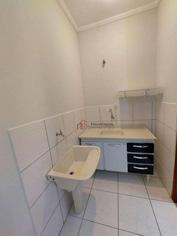 Sobrado à venda com 8 quartos, 280m² - Foto 7