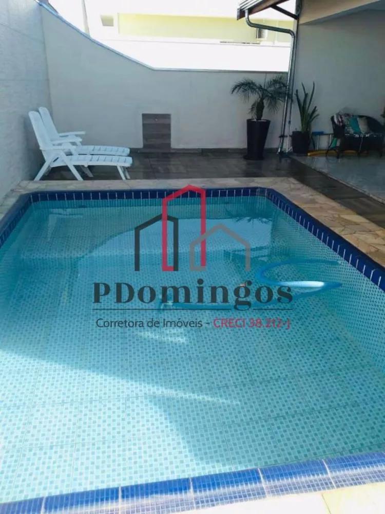 Sobrado à venda com 3 quartos, 214m² - Foto 2