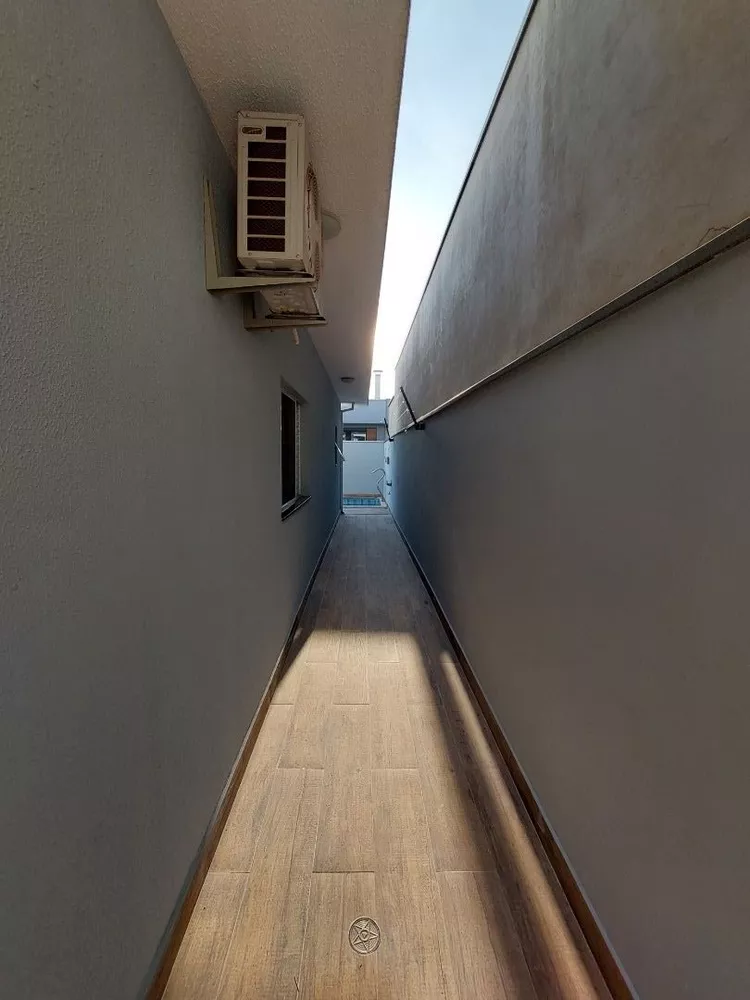 Casa de Condomínio para alugar com 3 quartos, 150m² - Foto 3