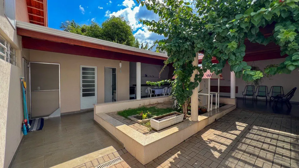 Casa, 3 quartos, 180 m² - Foto 2