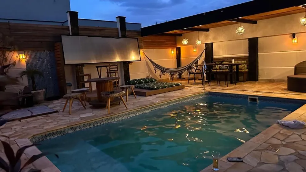 Sobrado, 3 quartos, 202 m² - Foto 1