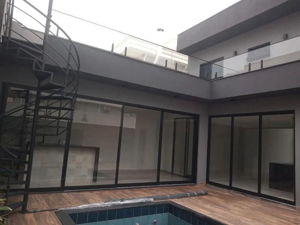 Sobrado, 3 quartos, 260 m² - Foto 1