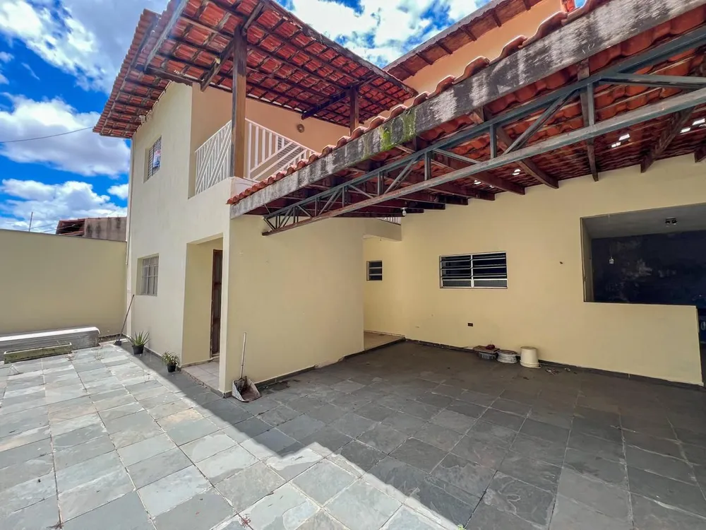 Sobrado, 4 quartos, 220 m² - Foto 2