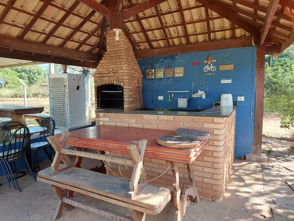 Chácara, 2 quartos, 1238 m² - Foto 2