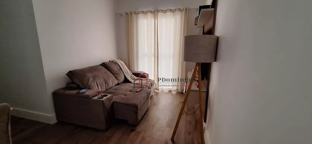 Apartamento à venda com 3 quartos, 67m² - Foto 2