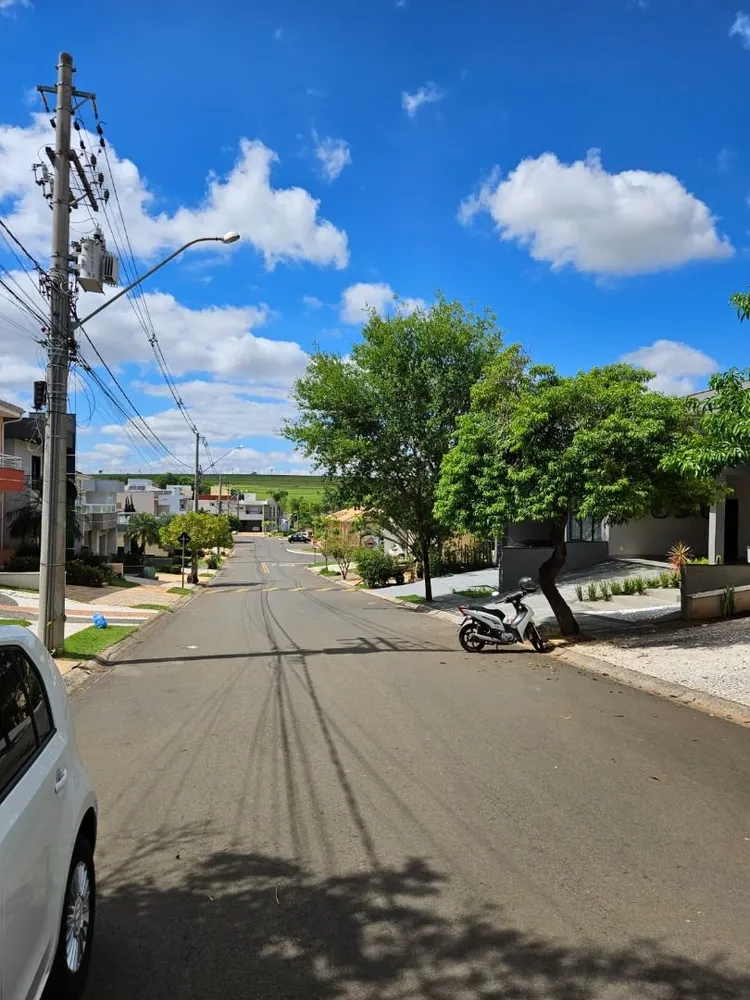 Loteamento e Condomínio, 300 m² - Foto 1