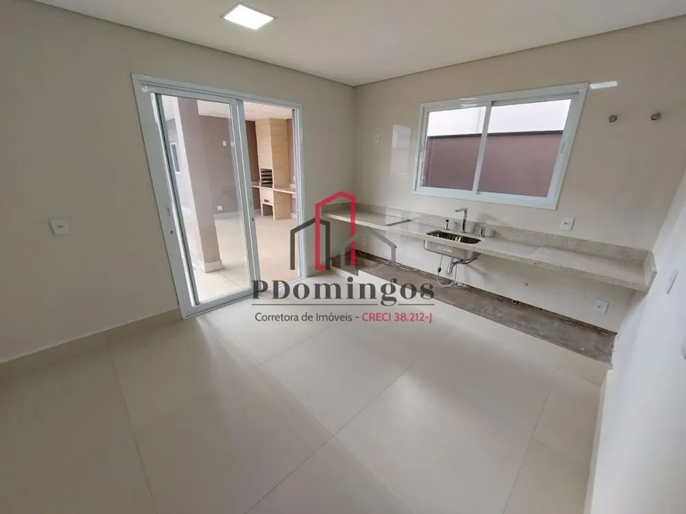 Sobrado, 3 quartos, 207 m² - Foto 4