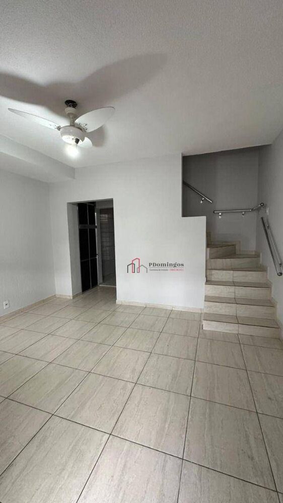 Sobrado à venda com 2 quartos, 69m² - Foto 2