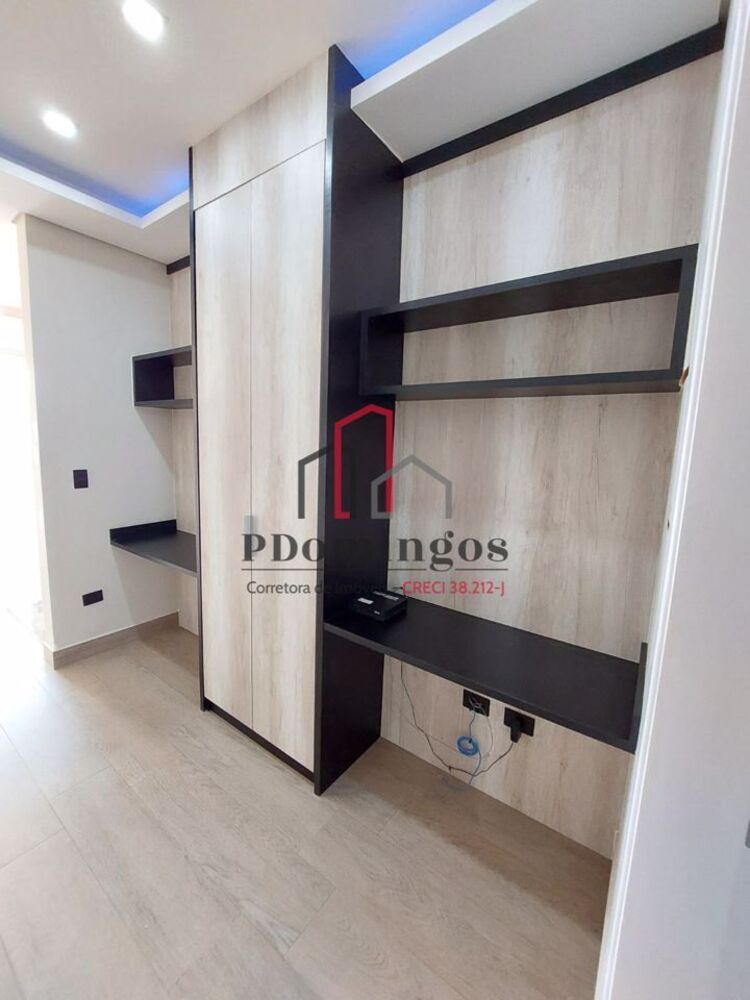 Sobrado, 3 quartos, 221 m² - Foto 2