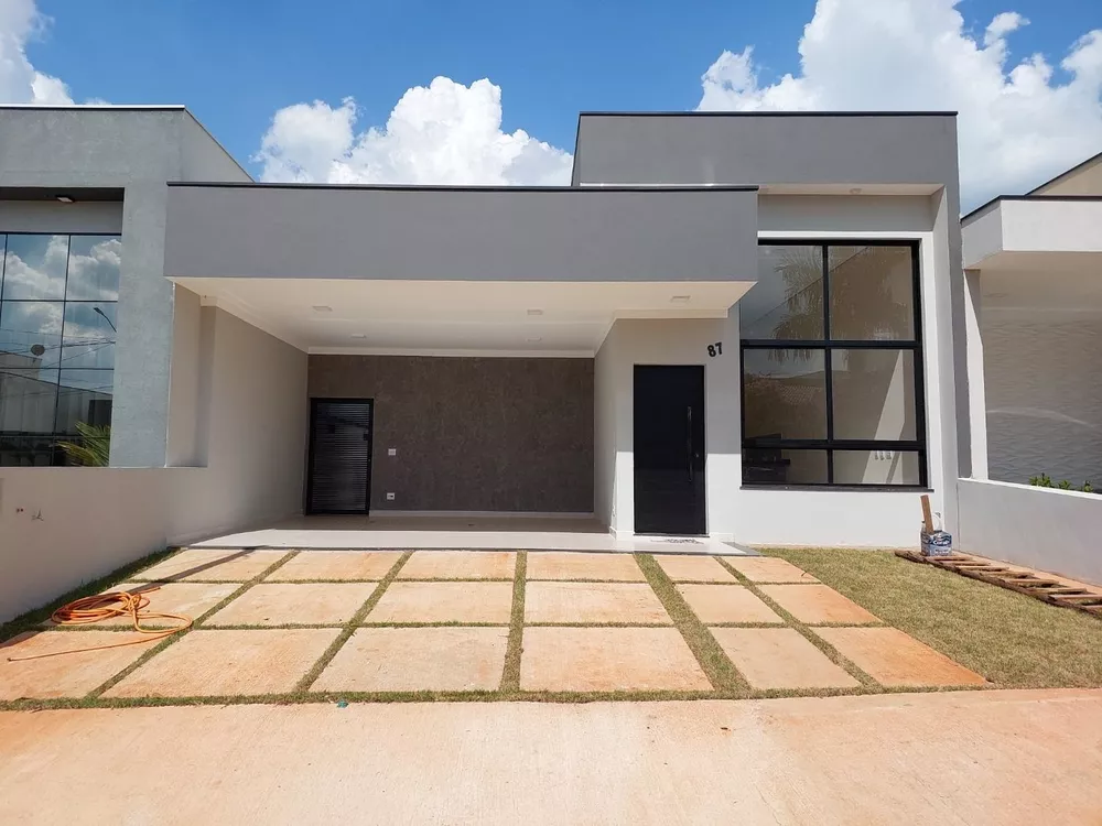 Casa de Condomínio à venda com 3 quartos, 140m² - Foto 1