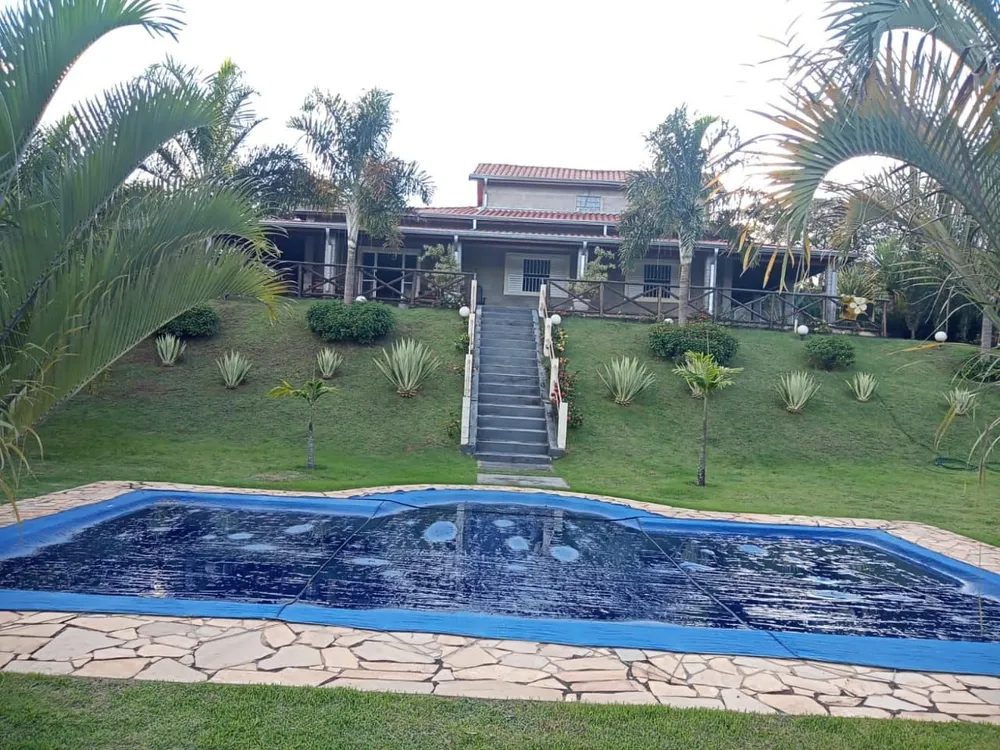 Chácara, 4 quartos, 2000 m² - Foto 1