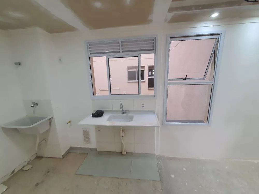 Apartamento à venda com 2 quartos, 39m² - Foto 2