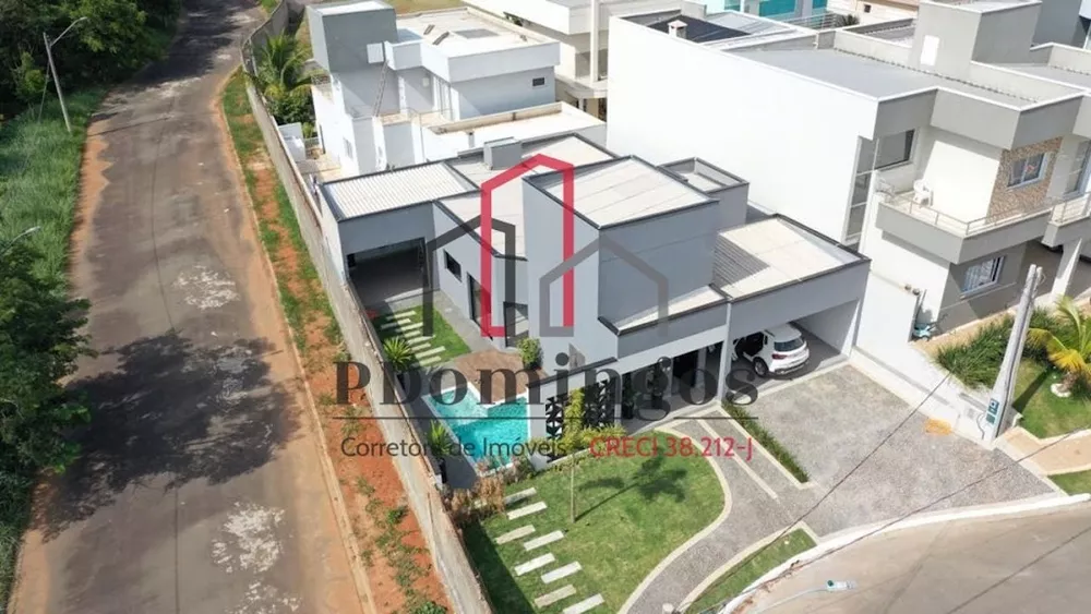 Casa de Condomínio à venda com 3 quartos, 189m² - Foto 2