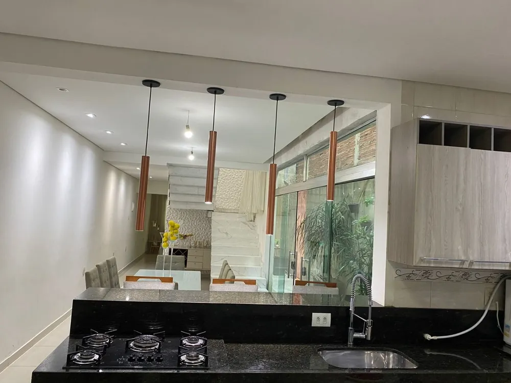 Sobrado, 3 quartos, 195 m² - Foto 3