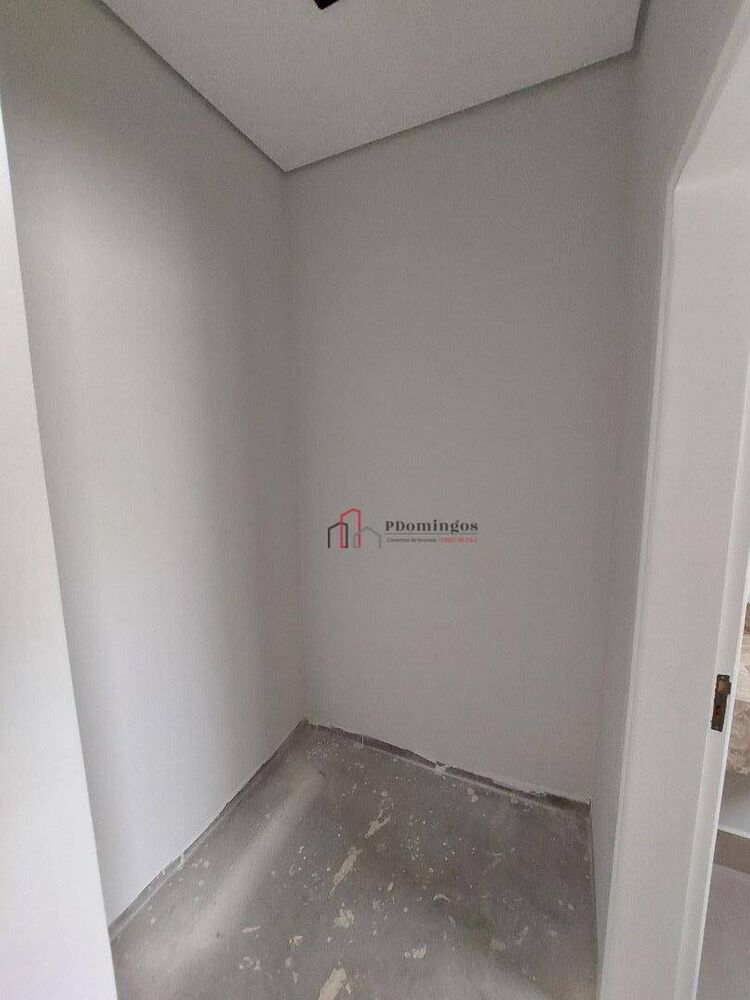 Sobrado à venda com 3 quartos, 180m² - Foto 4