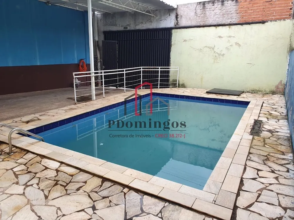 Casa, 1 quarto, 250 m² - Foto 2