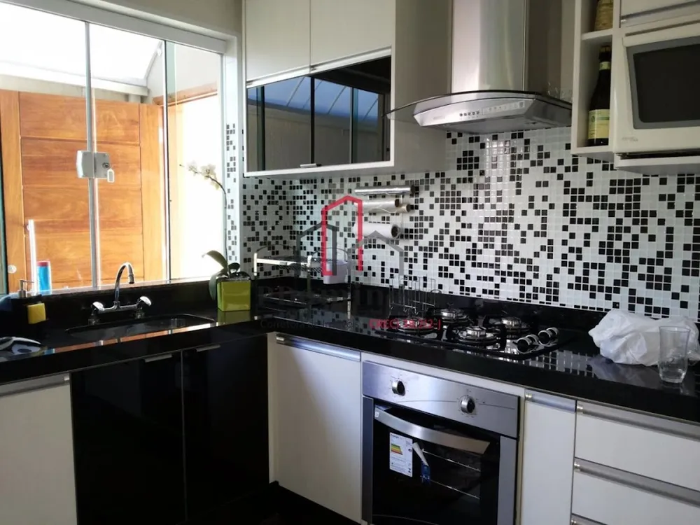 Casa, 2 quartos, 178 m² - Foto 1
